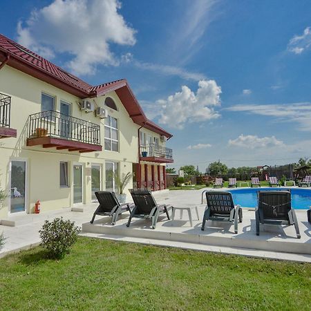 Pensiunea Ovidiu Crisan  Ngoại thất bức ảnh